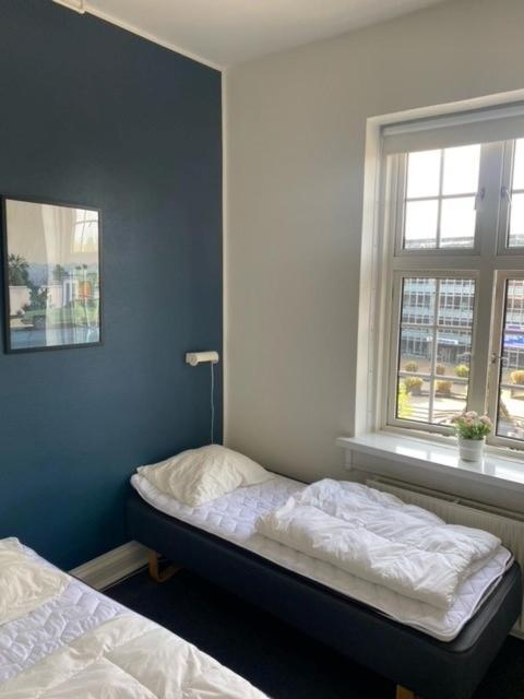Danhostel Odense City Esterno foto A room at the hospital