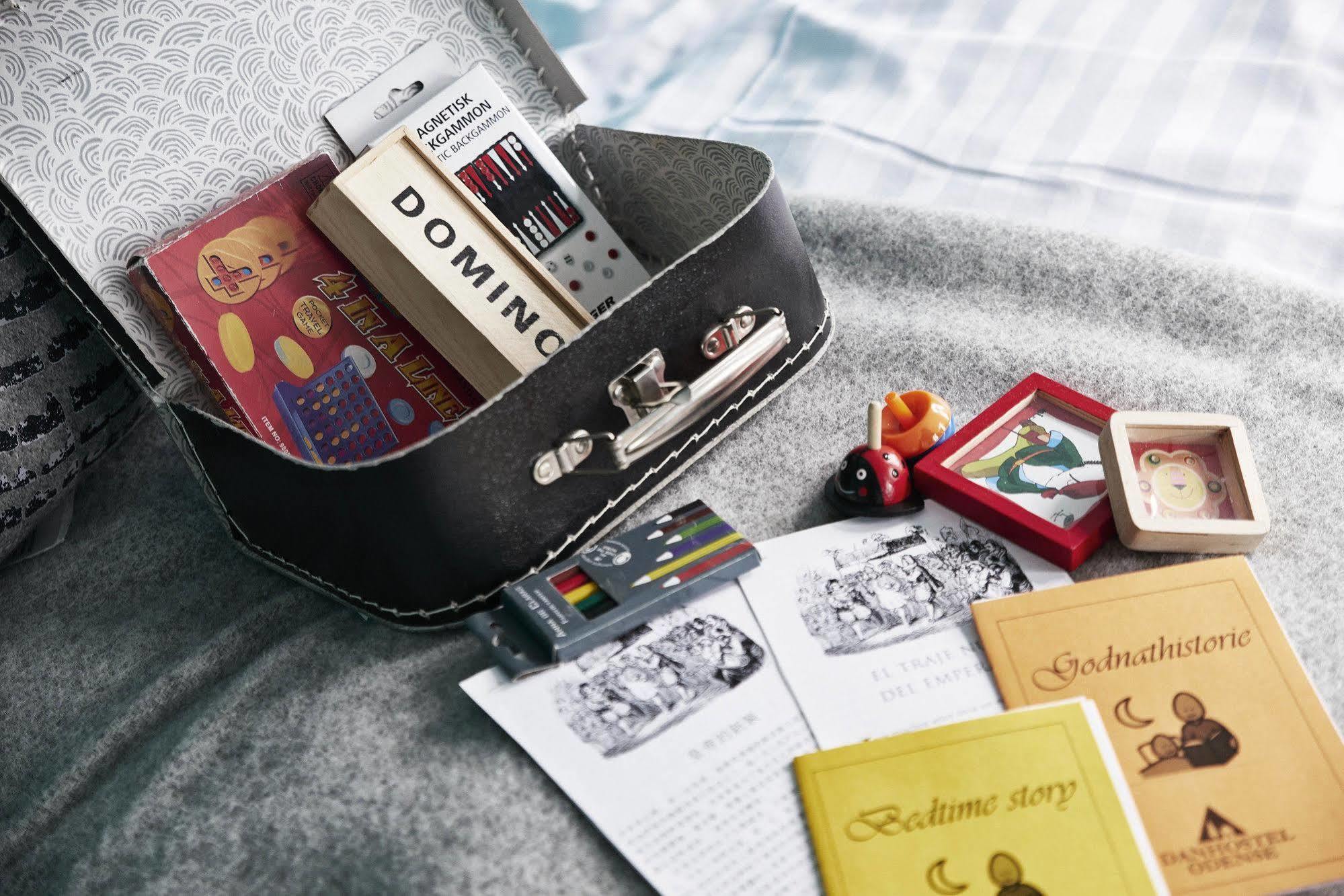 Danhostel Odense City Esterno foto A typical school bag